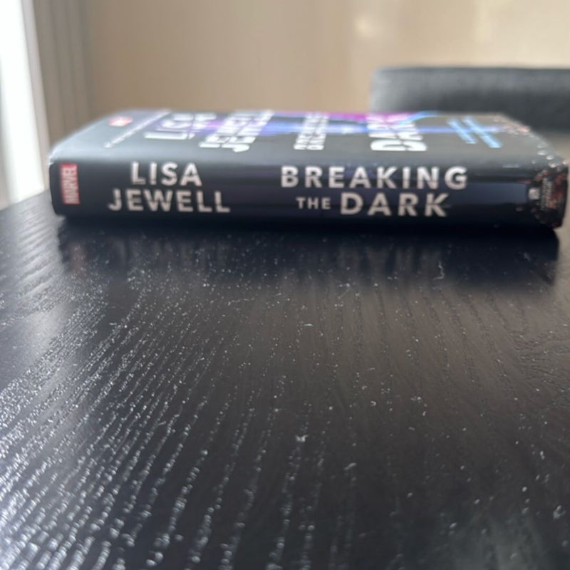 Breaking the Dark: a Jessica Jones Marvel Crime Novel