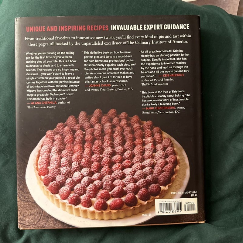 Pies and Tarts by Kristina Petersen Migoya, Hardcover Pangobooks