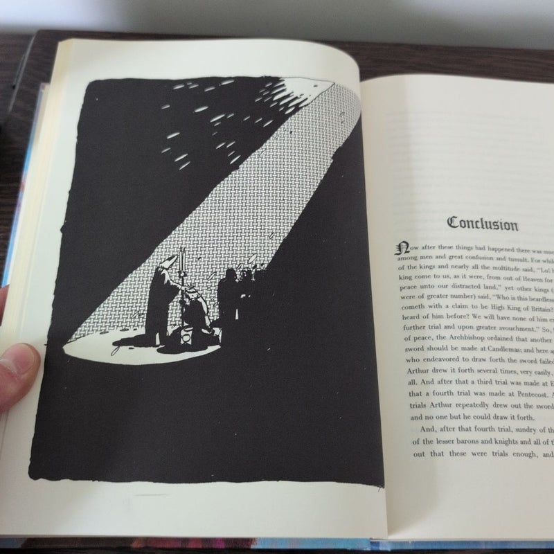 The Book of King Arthur (Illustrated)