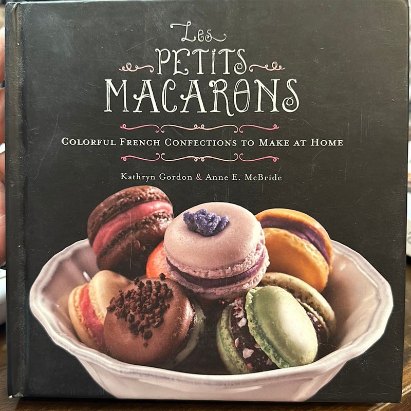 Les Petits Macarons