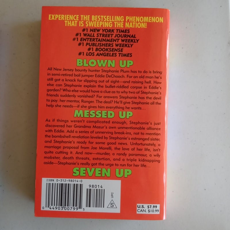 Janet Evanovich/Stephanie Plum paperbacks X 8: 6-8, 10-14