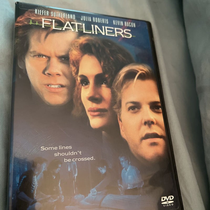 Flatliners by Columbia Pictures, Paperback Pangobooks