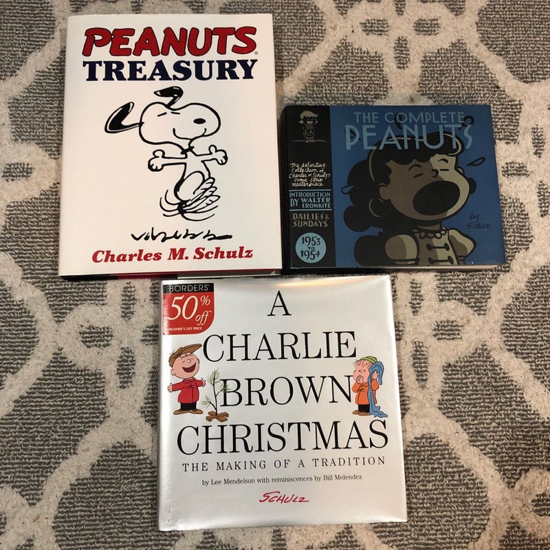 The Complete Peanuts Book Bundle