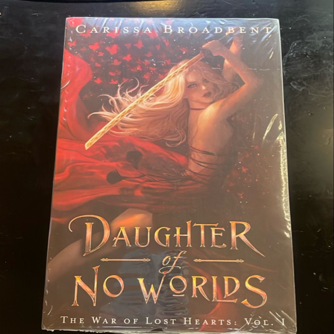 洋書 DAUGHTER OF NO WORLDS Carissa Broadbent f4b0136c-e236-4d30-974e-