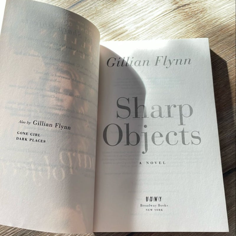 Sharp Objects (Movie Tie-In)