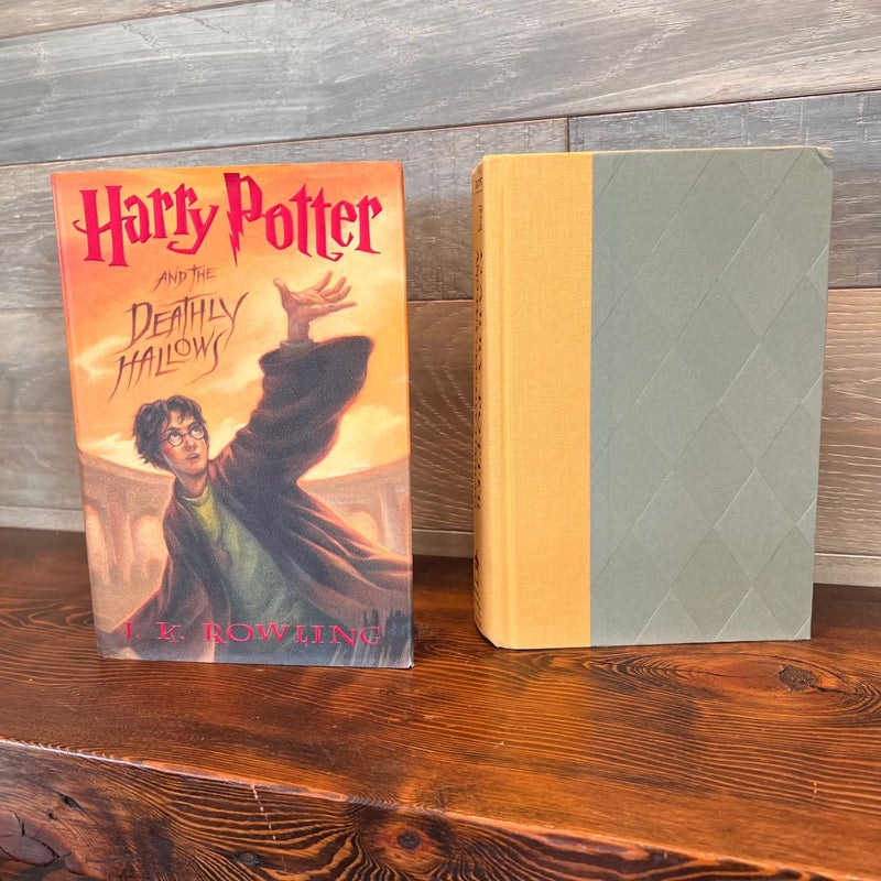 Harry Potter and the Deathly Hallows by Rowling Hardcover US 1st Edition DJ 2007