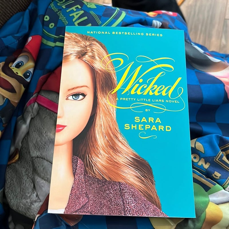 Pretty Little Liars #5: Wicked