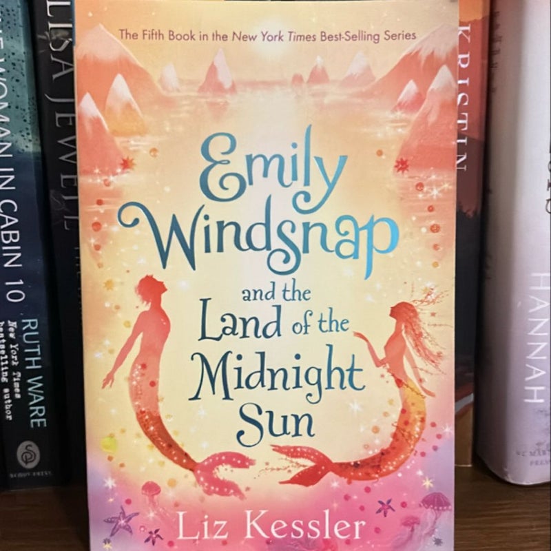 Emily Windsnap and the Land of the Midnight Sun