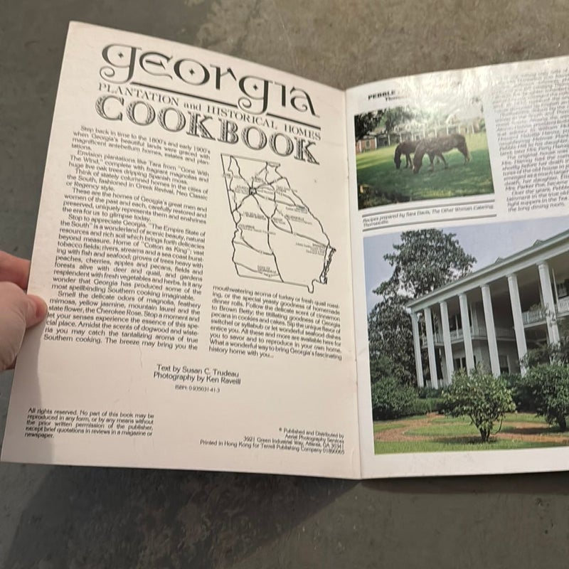 Georgia plantation and historical homes cookbook