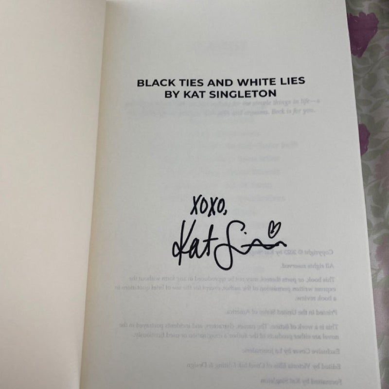La Journalerie Kat Singleton black ties white lies