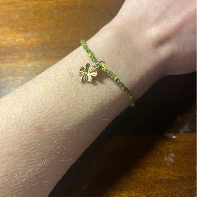 Lucky 4-Leaf Clover - Handmade Bracelet