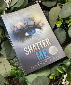 Shatter Me: Mafi Tahereh: 9781405291750: : Books