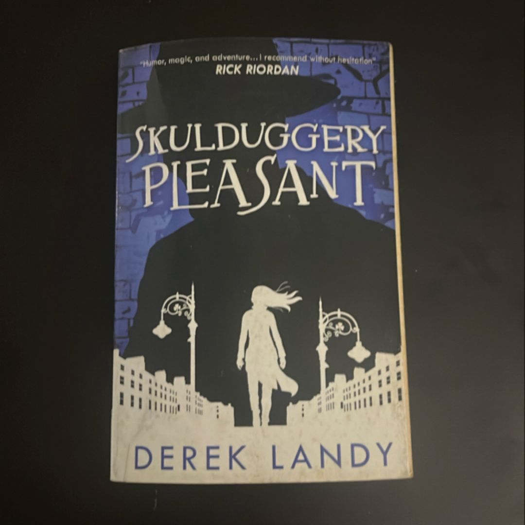 Seasons of War (Skulduggery Pleasant, Book 13)