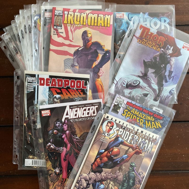 Marvel Comic Books Set of 17 (Post-2000)