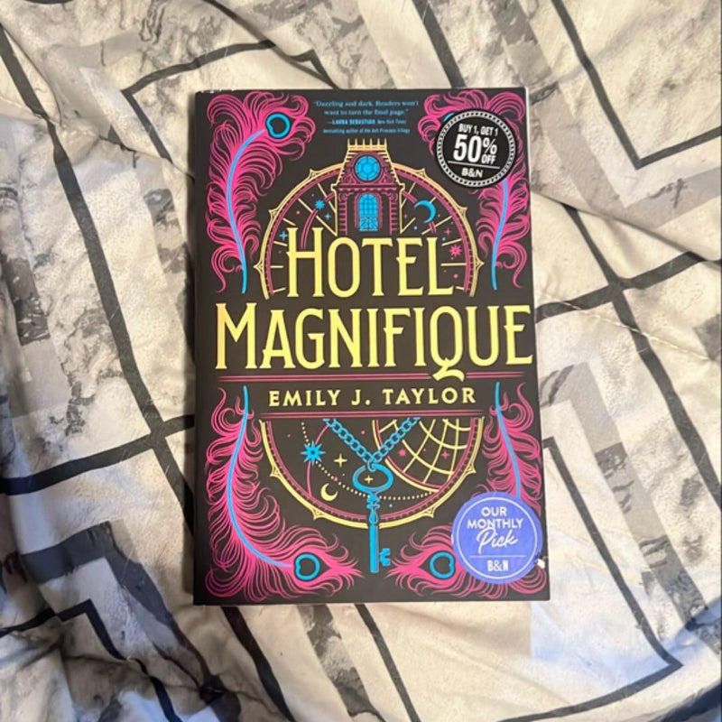 Hotel Magnifique