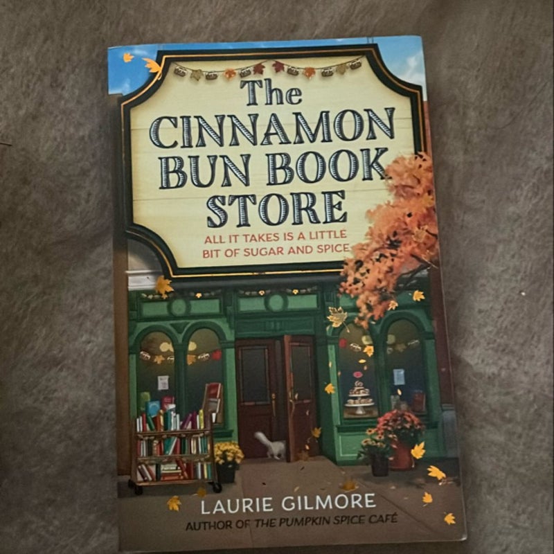 The Cinnamon Bun Book Store (Dream Harbor, Book 2)