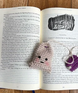 Crocheted teabag bookmark