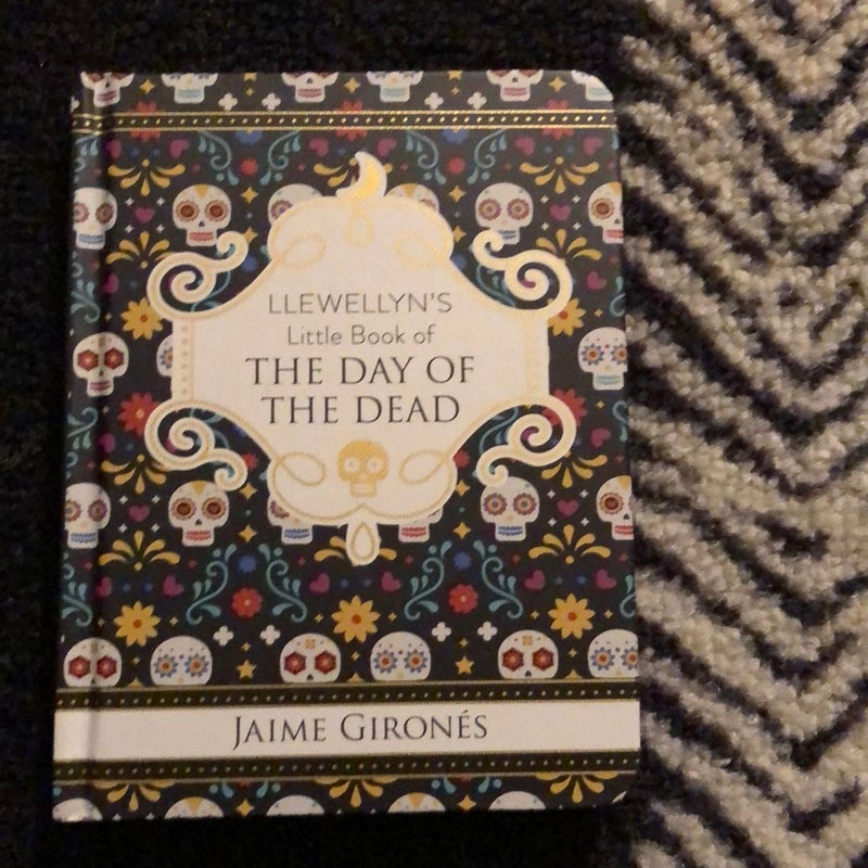Llewellyn's Little Book of the Day of the Dead