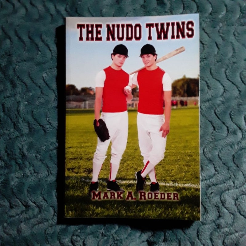 The Nudo Twins