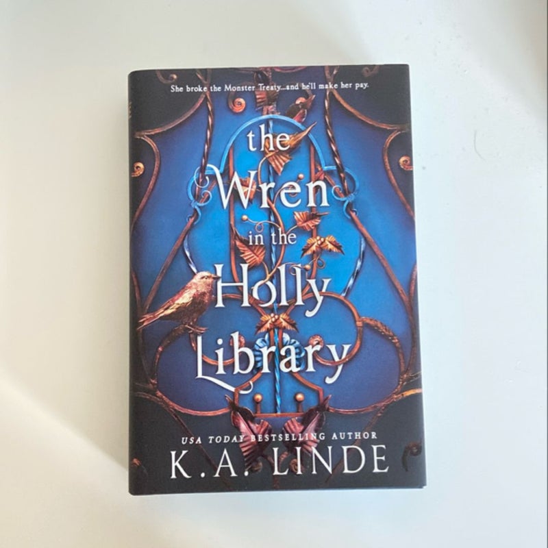 The Wren in the Holly Library (Deluxe Limited Edition)