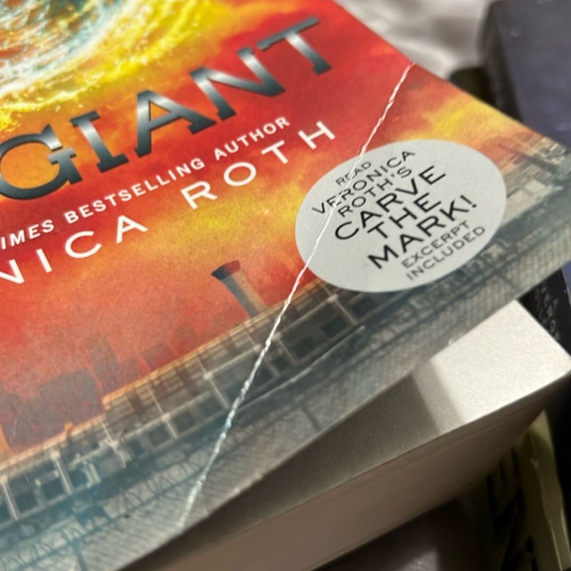 Divergent Series Four-Book Paperback Box Set