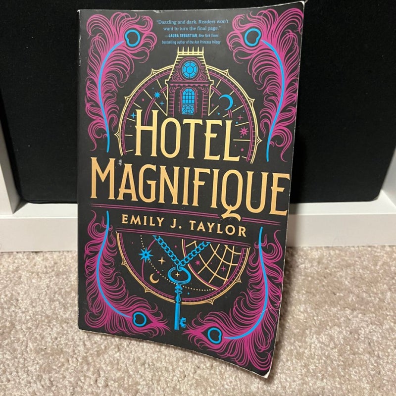 Hotel Magnifique