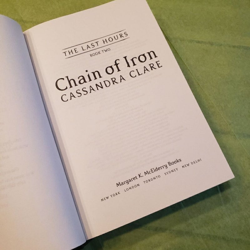 Chain of Iron Collector's Edition