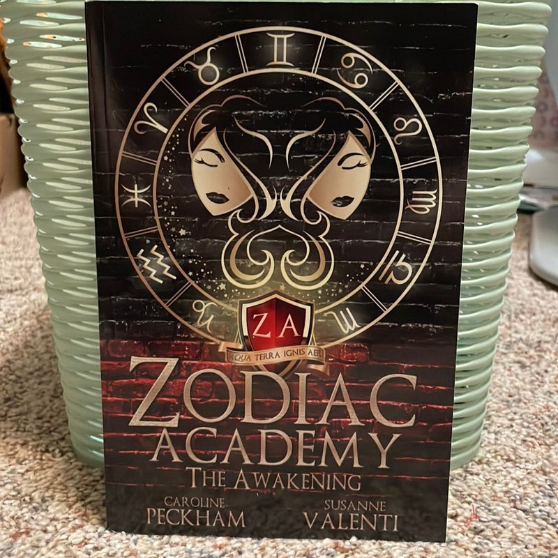 Zodiac Academy #1 (The Awakening)