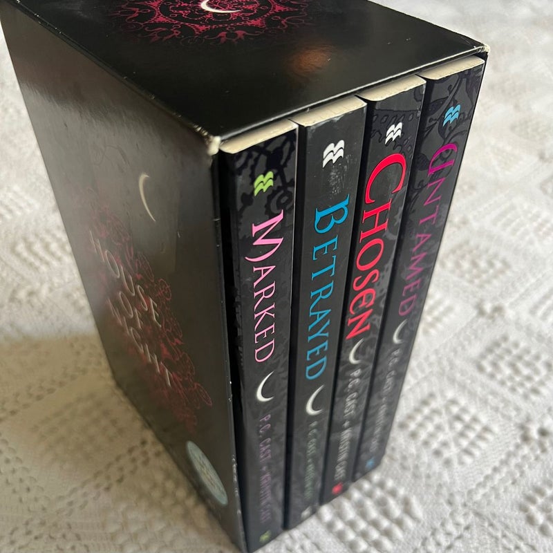 House of Night TP Boxed Set (books 1-4)