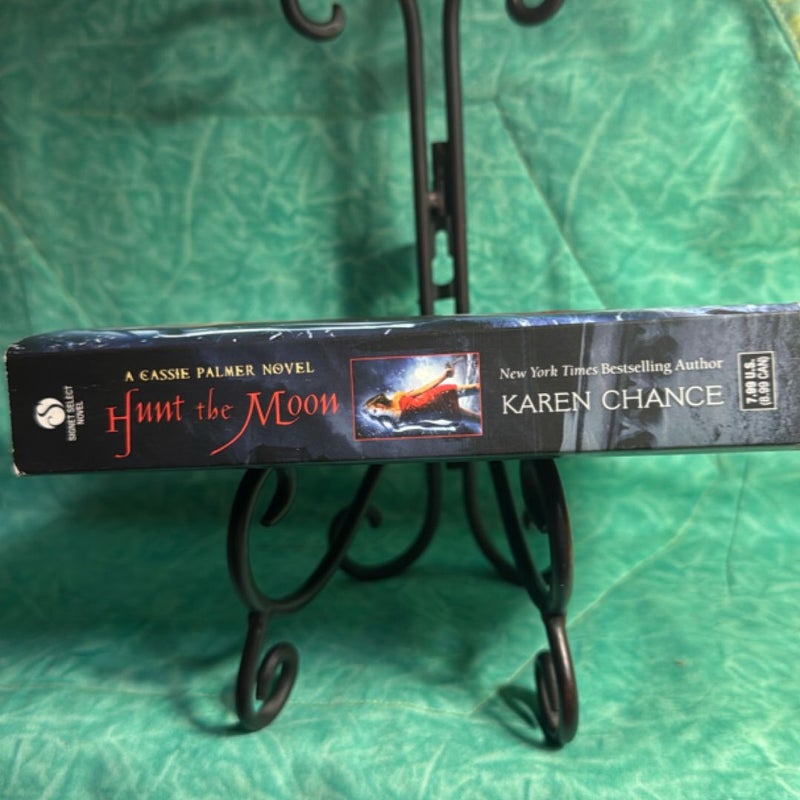Hunt the Moon