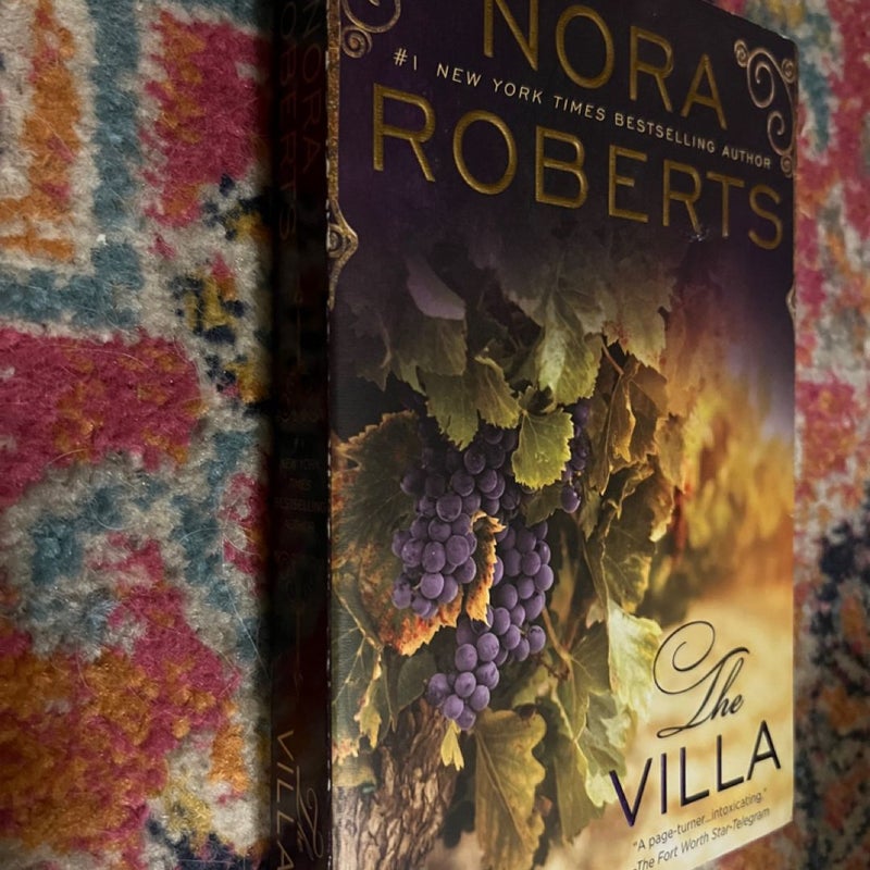 The Villa by Roberts, Nora Trade PB VG