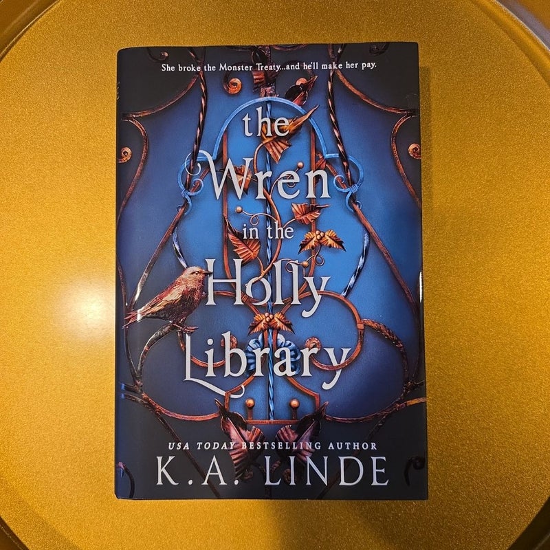 The Wren in the Holly Library (Deluxe Limited Edition)