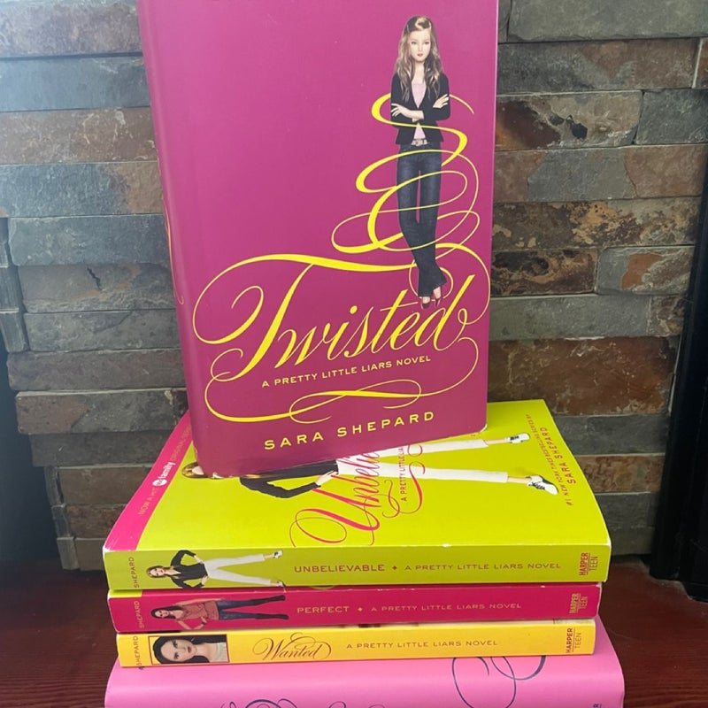 Pretty Little Liars bundle