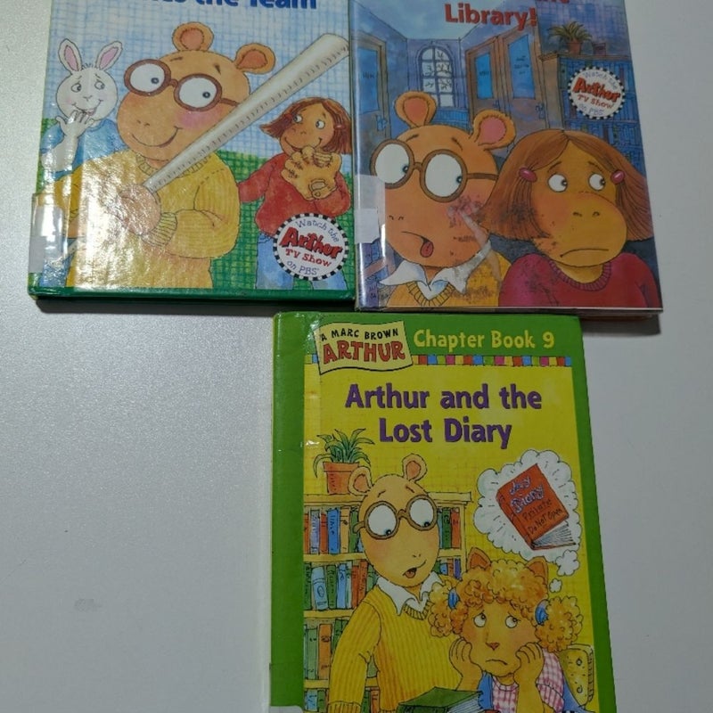 Lot of 3 Arthur Chapter Books 