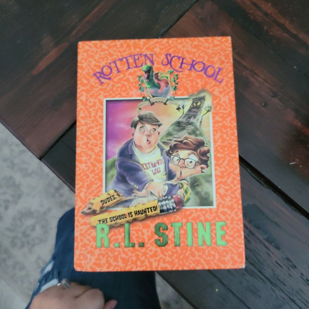 Rotten School #7: Dudes, the School Is Haunted!