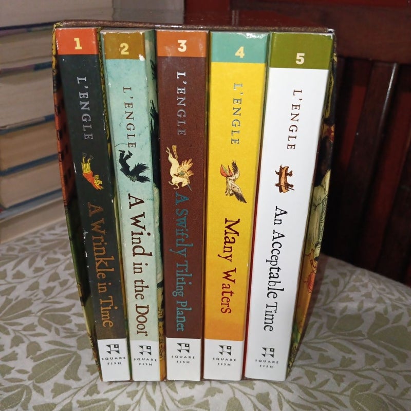 The Wrinkle in Time Quintet - Digest Size Boxed Set