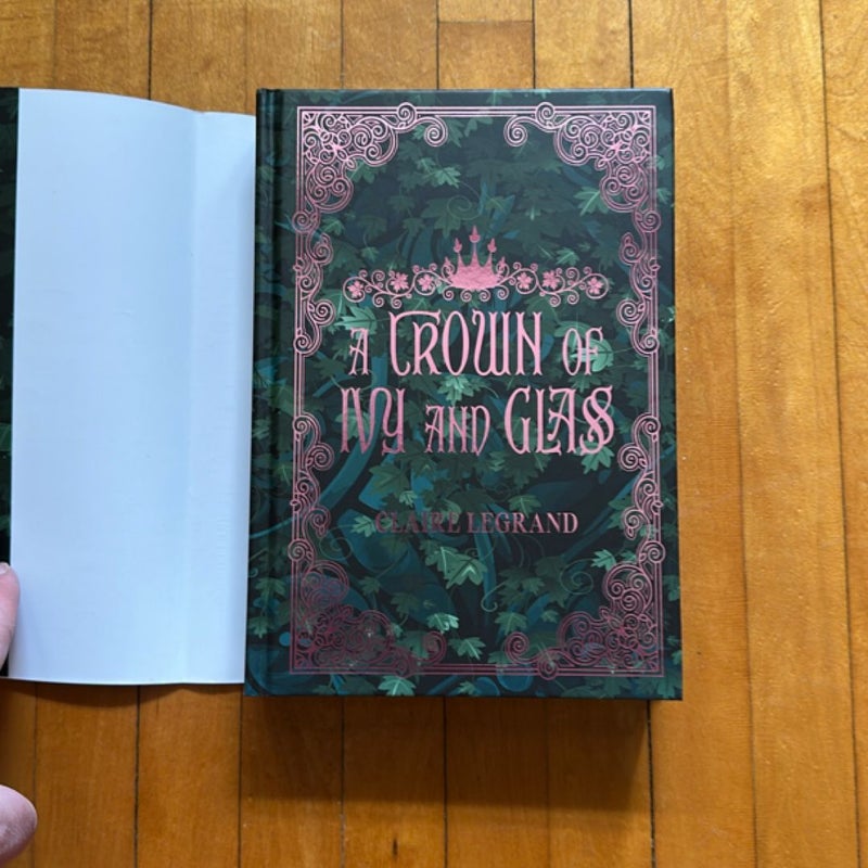 A Crown of Ivy and Glass (Fabled Exclusive)
