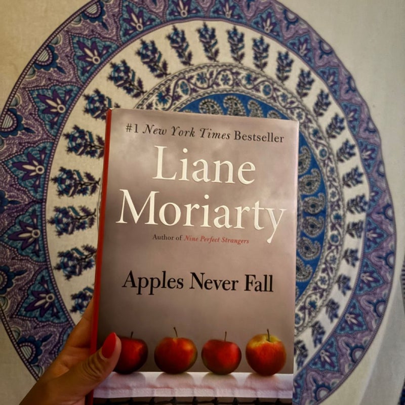Apples Never Fall