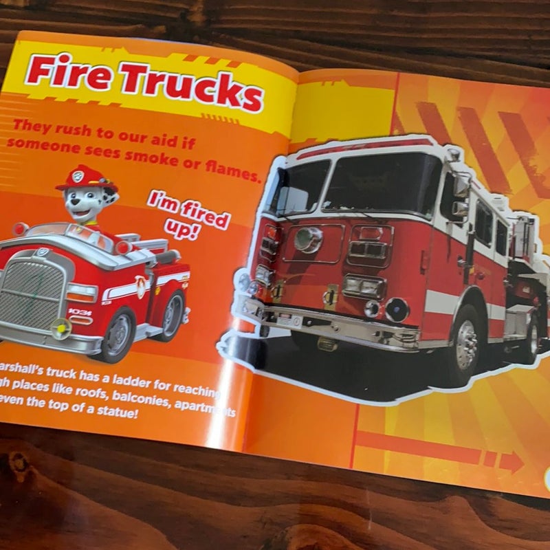 Paw Patrol Mega Machines, Real Rescue Dogs Flip Book