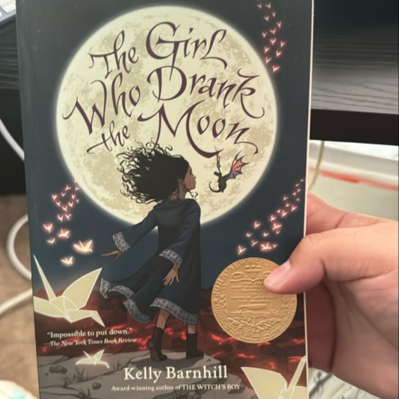 The Girl Who Drank the Moon (Winner of the 2017 Newbery Medal)