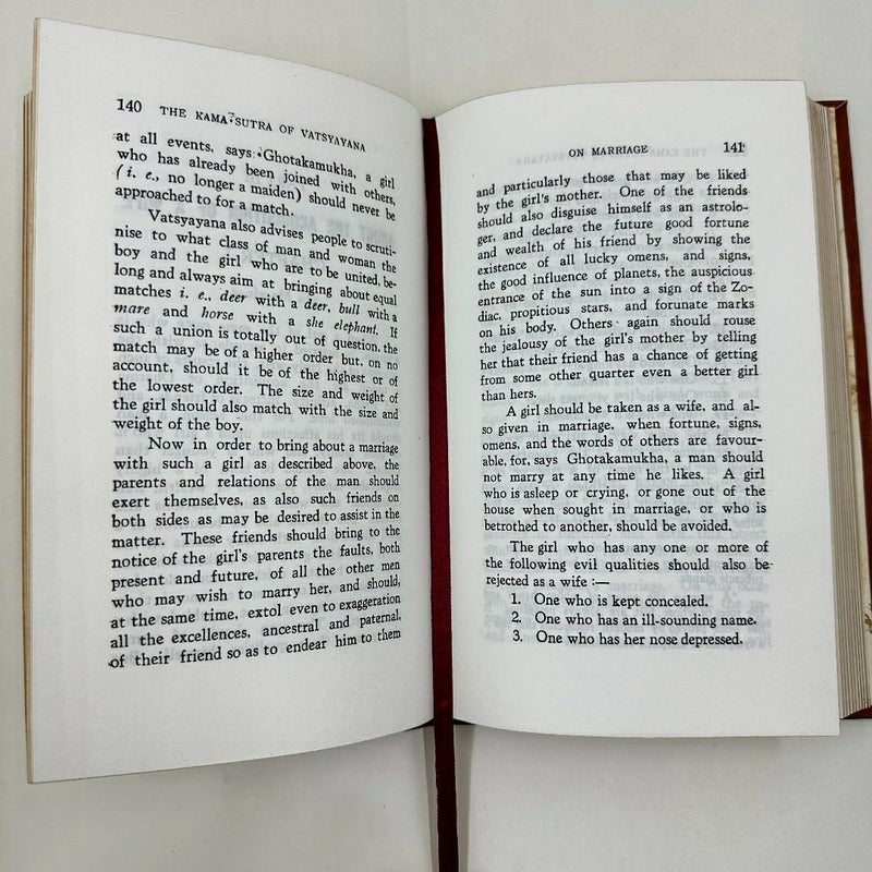 Kama Sutra Complete [Leather Bound Edition]