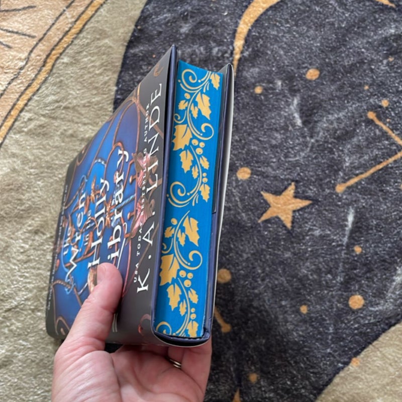 The Wren in the Holly Library (Deluxe Limited Edition)