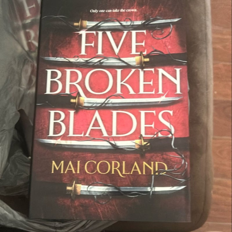 Five Broken Blades (Deluxe Limited Edition)