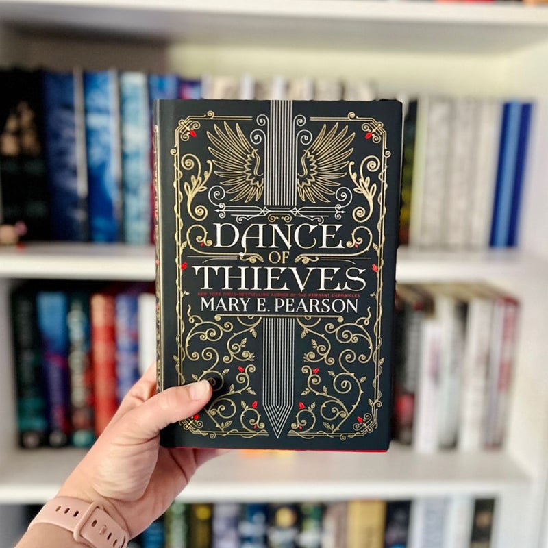 Dance of Thieves *SIGNED FIRST EDITION*