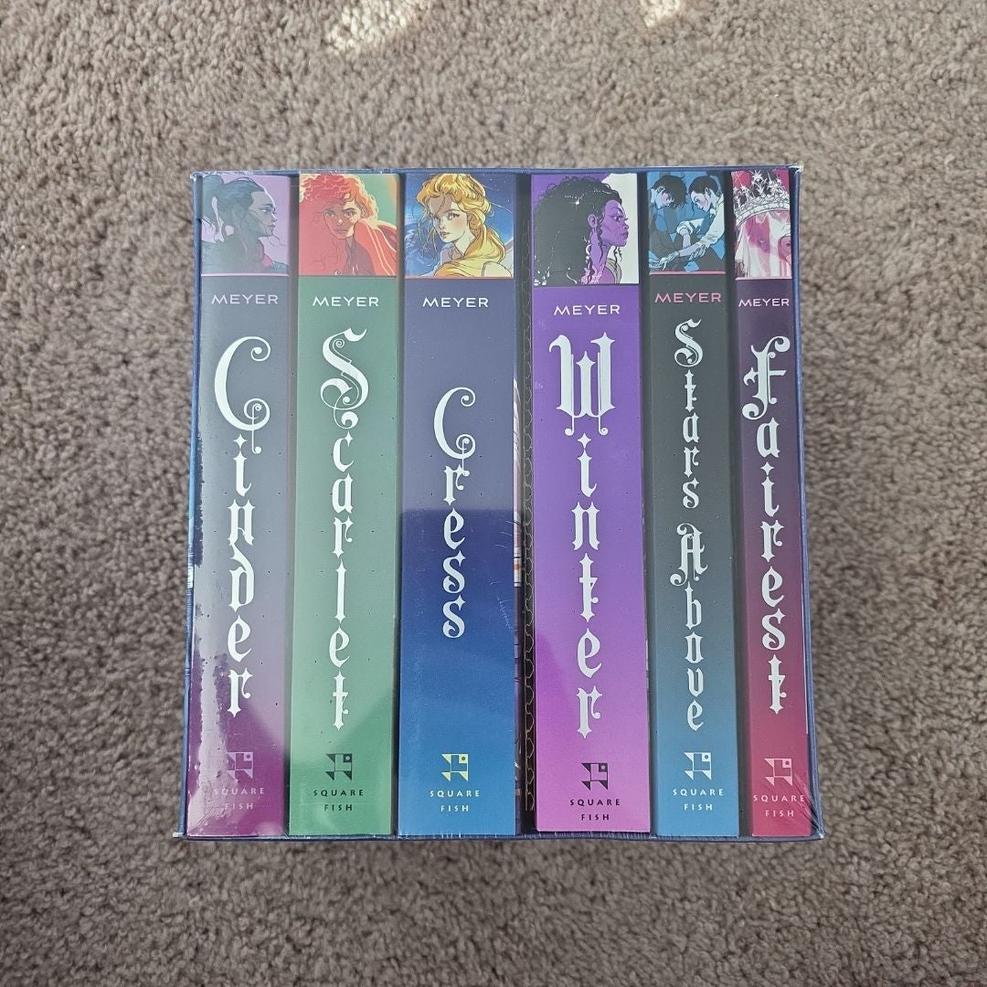 The Lunar Chronicles Boxed Set: Cinder, Scarlet, Cress, Fairest, Stars above, Winter