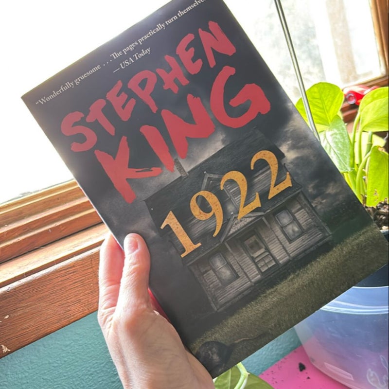 1922