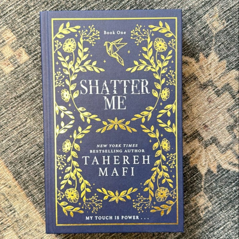 Shatter Me - Waterstones exclusive 