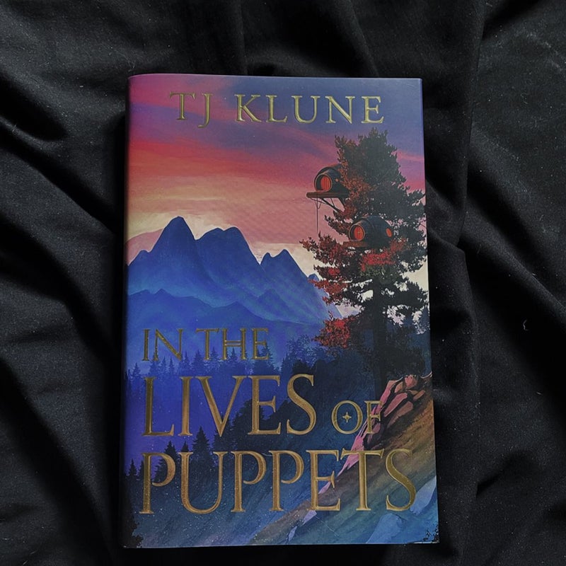 In the Lives of Puppets (Signed Fairyloot Exlusive Edition)