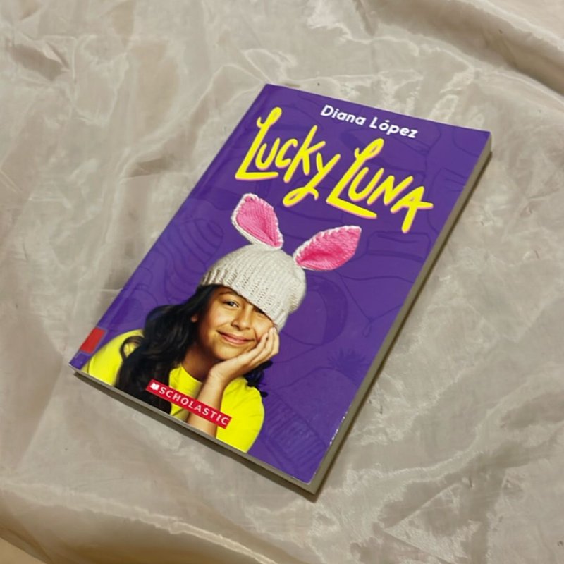 Lucky Luna by Diana Lopez, Paperback | Pangobooks