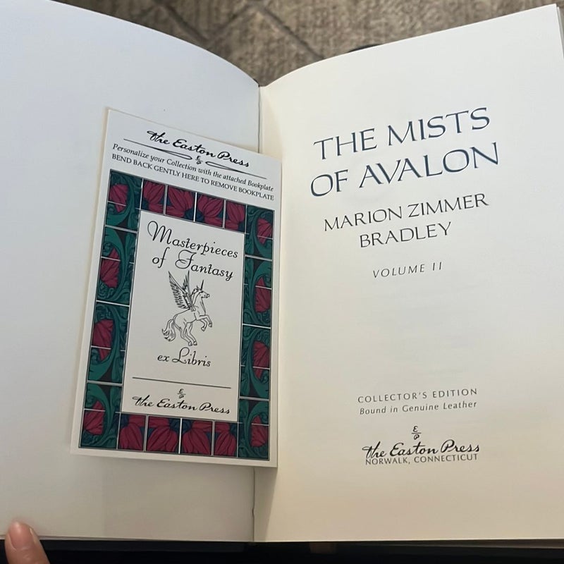 The mist of avalon volume ll